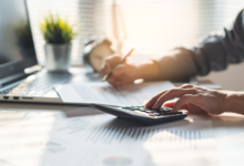 Grow Your Wealth and Save on Taxes: The Smart Investor's Guide to Informed Financial Planning